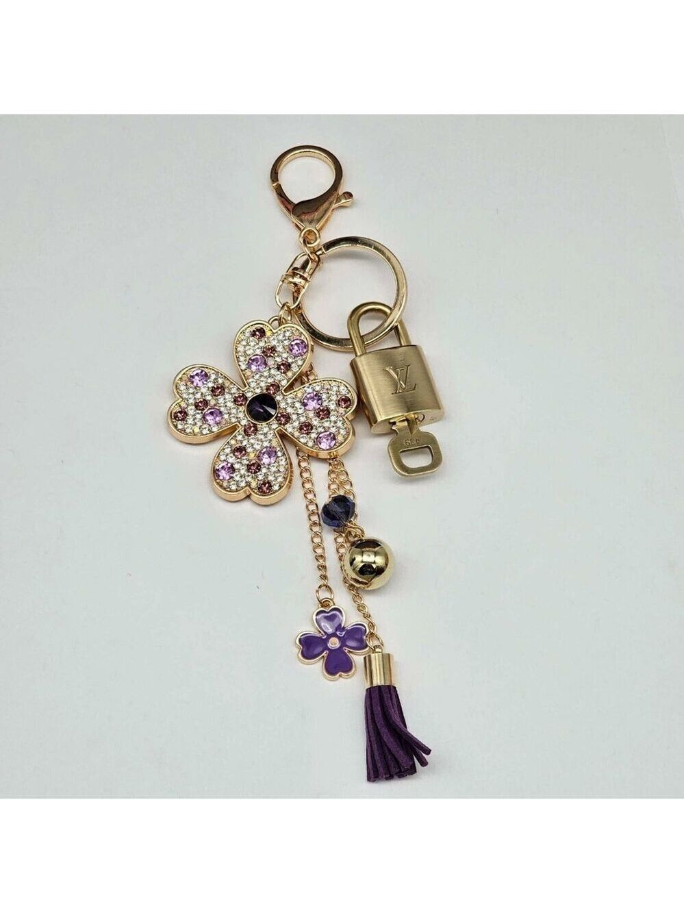 LV Authentic Gold Padlock 🔒 Key Set w/ Unbranded Flower Keychain Charm